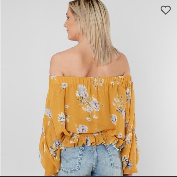 Mustard off the shoulder floral top - Picture 3 of 4